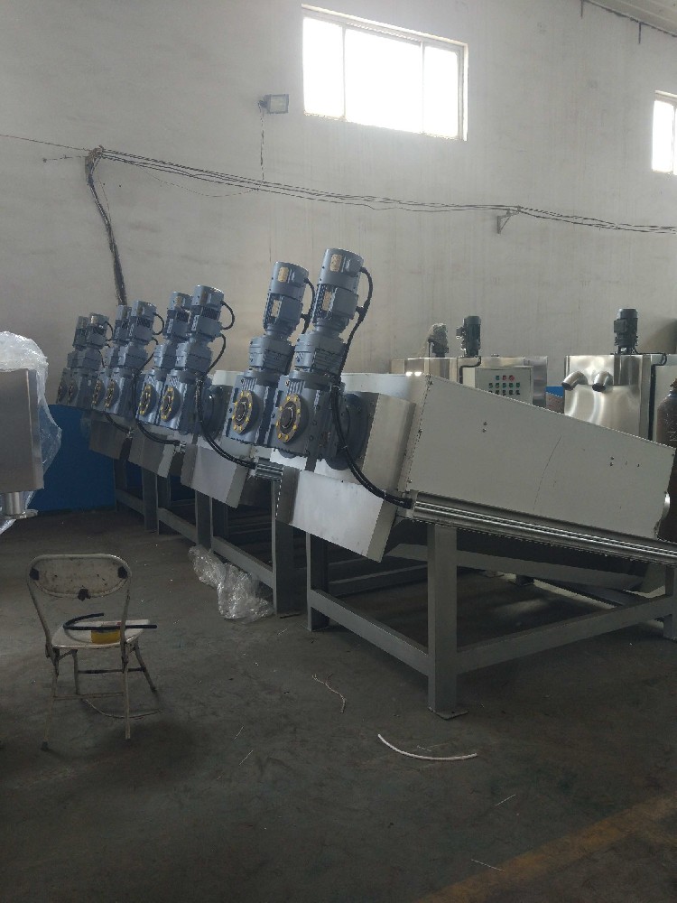 疊螺污泥脫水機_全自動不銹鋼疊螺機污水處理污泥壓濾設(shè)備廠家